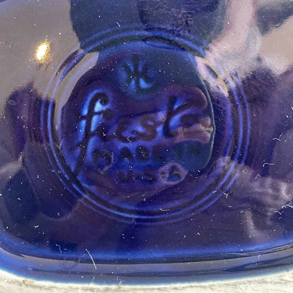 Vintage Cobalt Fiestaware pitcher - Picture 6 of 9
